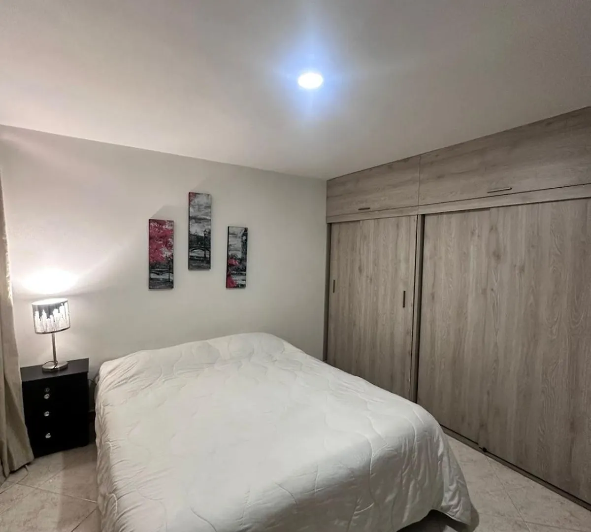 Habitacion En Apto Duplex Bano Compartido, Piso 5 Sin Ascensor 엔비가도 아파트
